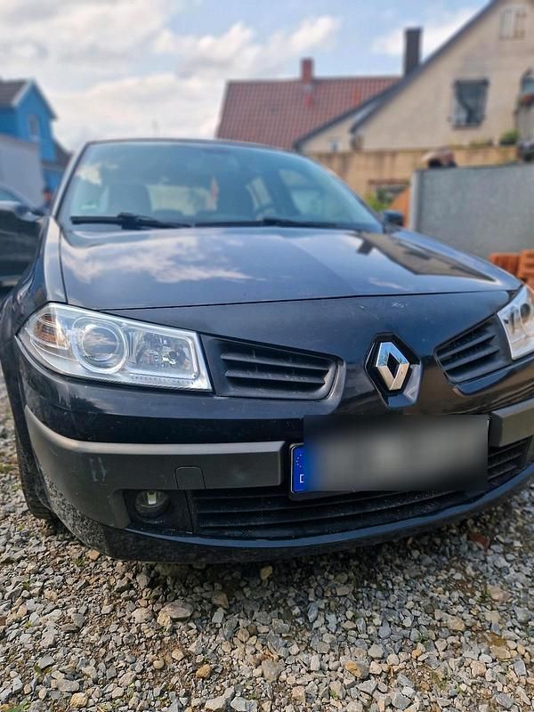 Schwarz Gebraucht 2007 Renault Mégane II Limousine | 1.850 € - Bild 1/4
