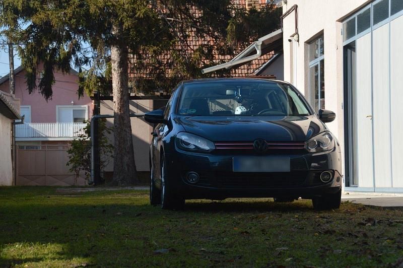 Blau Gebraucht 2010 VW Golf VI Team Kombi | 5.200 € (Fairer Preis) - Bild 1/4