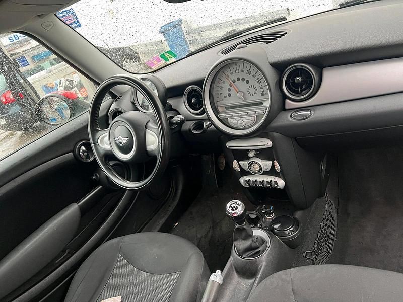 Gebraucht Mini Cooper 95 PS (69 kW) 2007 Schwarz Kleinwagen