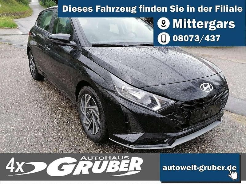 Phantom black Neu 2025 Hyundai i20 Trend Kleinwagen | 22.599 € (Fairer Preis) - Bild 1/4