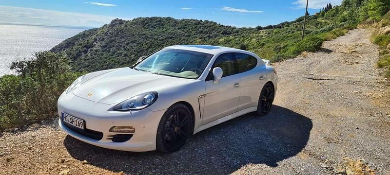 Weiß Gebraucht 2013 Porsche Panamera Limousine | 29.999 € (Fairer Preis) - Bild 1/4