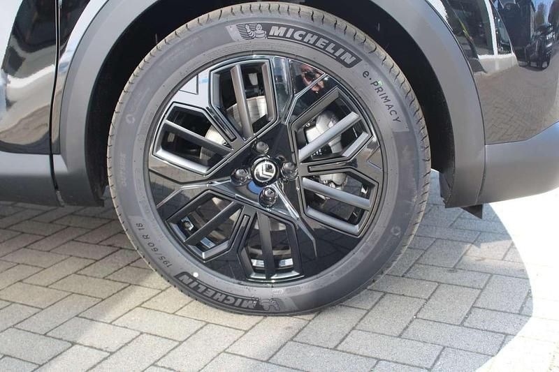 Neu Citroën C4 136 PS (100 kW) 2026 Lackierung schwarz perla nera/ SUV