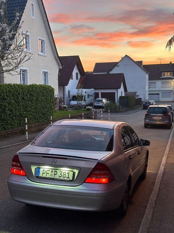 Gebraucht Mercedes C180 Elegance 143 PS (105 kW) 2006 Silber Limousine