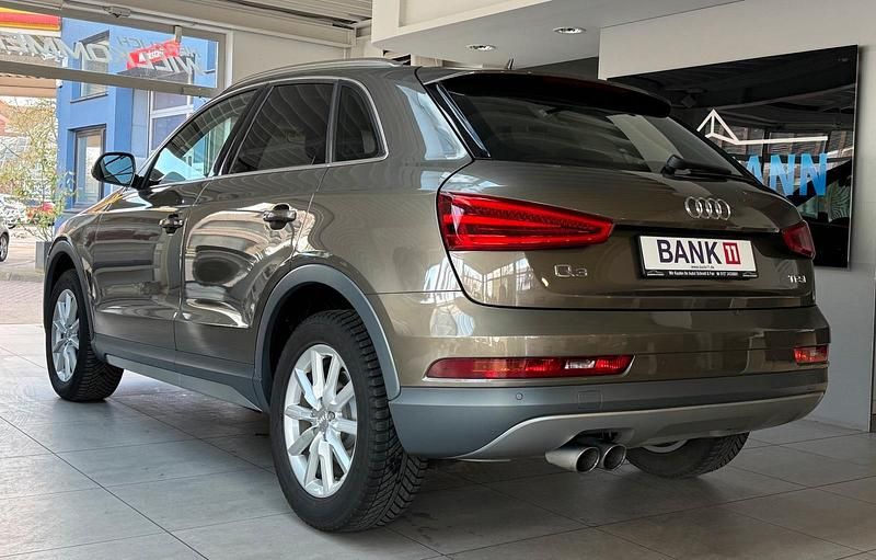 Gebraucht Audi Q3 Design 150 PS (110 kW) 2015 Braun SUV