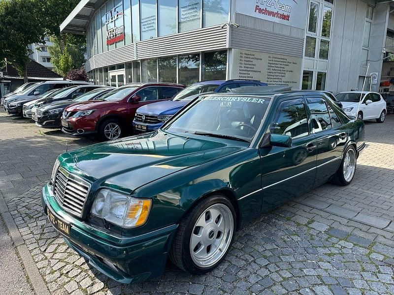 Gebraucht Mercedes E280 193 PS (141 kW) 1994 Grün Limousine