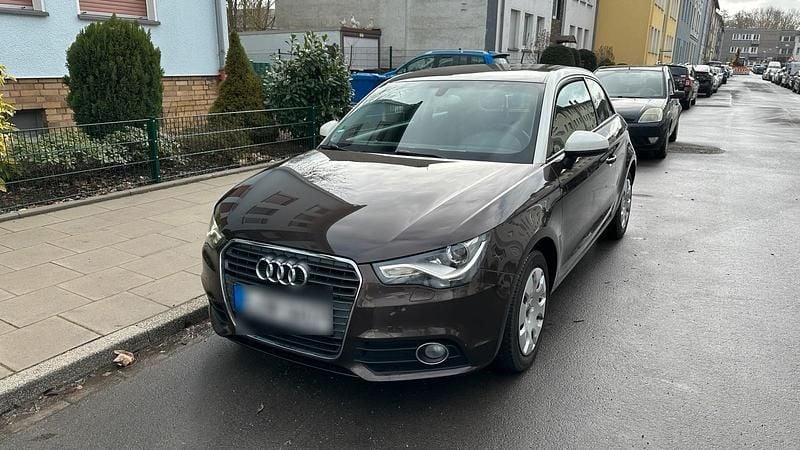 Second-hand Audi A1 123 CP (90 kW) 2011 Maro Hatchback