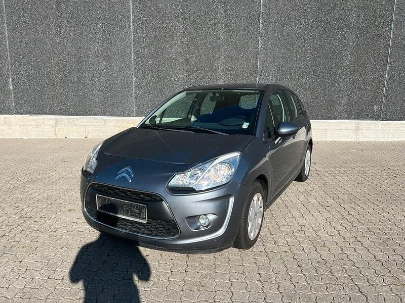 Grau Gebraucht 2012 Citroën C3 Tendance Kleinwagen | 4.100 € (Guter Preis) - Bild 1/4