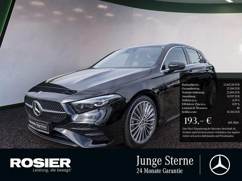 Schwarz / nachtschwarz Gebraucht 2024 Mercedes A200 Advanced Plus Limousine | 32.847 € (Fairer Preis) - Bild 1/4