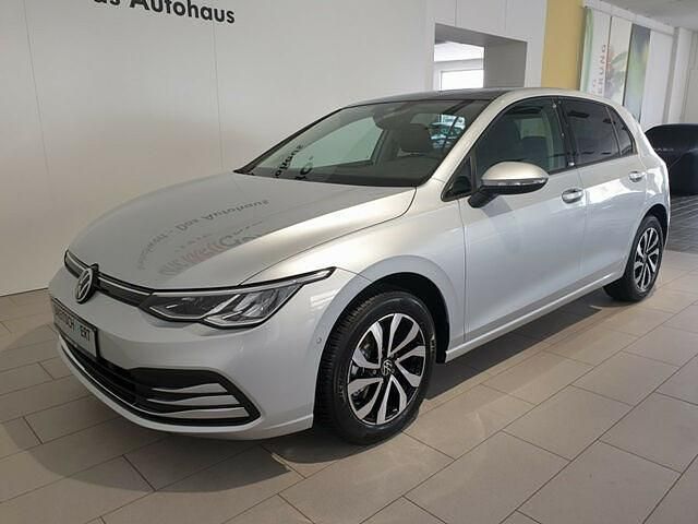 Gebraucht VW Golf VIII Active 131 PS (96 kW) 2022 Silber Limousine