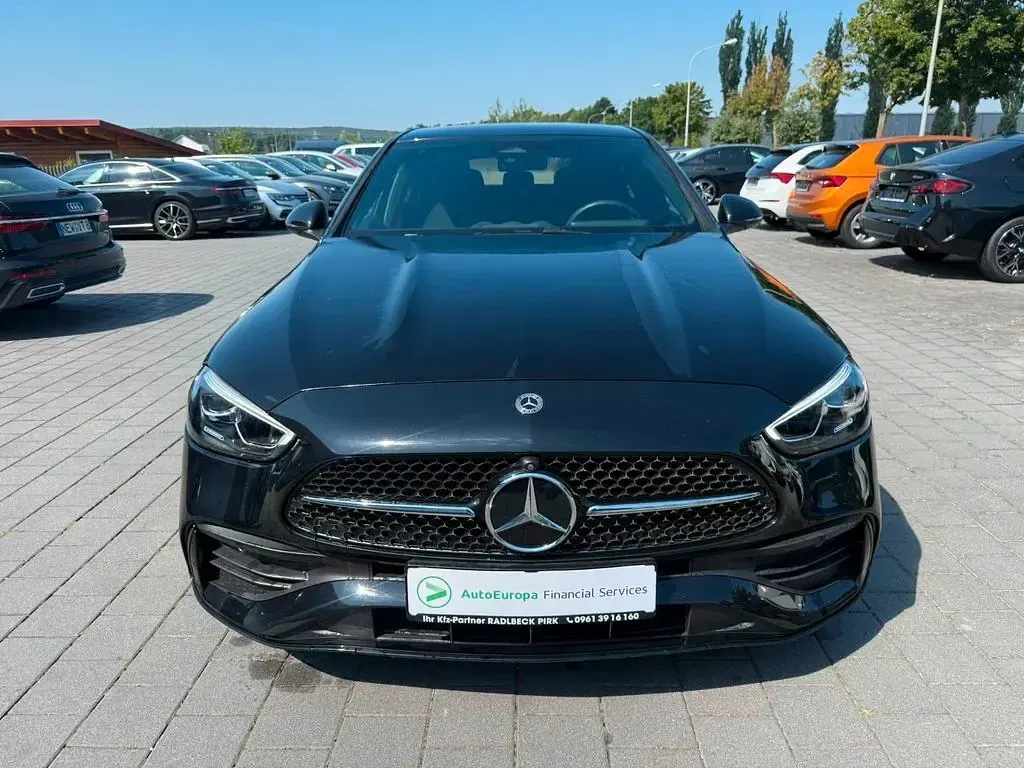 Gebraucht Mercedes C180 AMG line 170 PS (125 kW) 2025 Schwarz Limousine