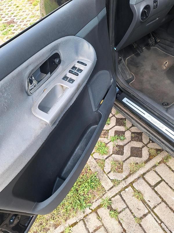 Schwarz Gebraucht 2006 VW Sharan Van / Kleinbus | 2.600 € (Fairer Preis) - Bild 1/4