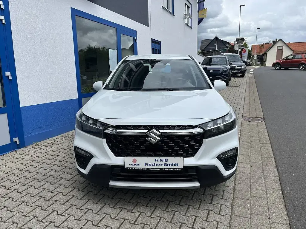 Gebraucht Suzuki SX4 S-Cross 129 PS (94 kW) 2025 Weiß SUV