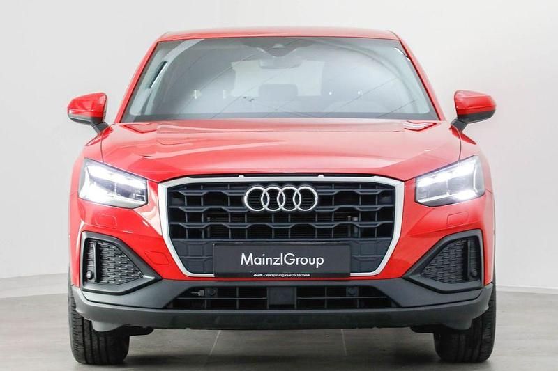 Gebraucht Audi Q2 Comfort 150 PS (110 kW) 2022 Tangorot metallic SUV