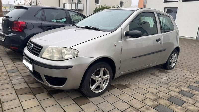 Gebraucht Fiat Punto Classica 60 PS (44 kW) 2007 Silber Kleinwagen