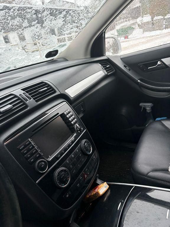 Gebraucht Mercedes R280 231 PS (169 kW) 2008 Silber Van / Kleinbus