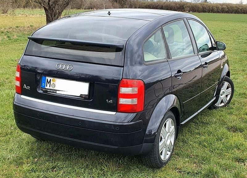 Second-hand Audi A2 75 CP (55 kW) 2001 Albastru Hatchback