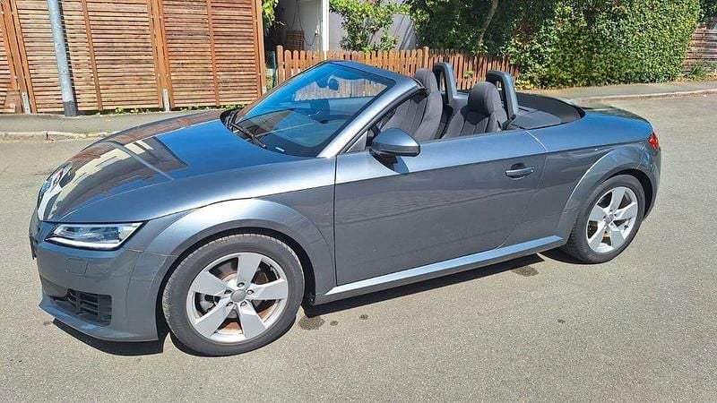 Gebraucht Audi TT Roadster 179 PS (131 kW) 2015 Grau Cabrio