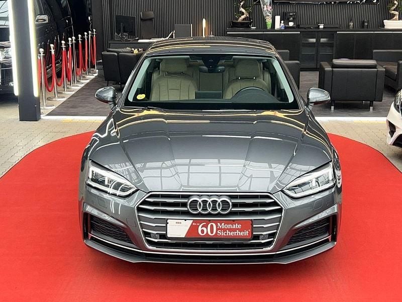 Grau Gebraucht 2019 Audi A5 Sportback S-Line Kleinwagen | 15.990 € (Superpreis) - Bild 1/4