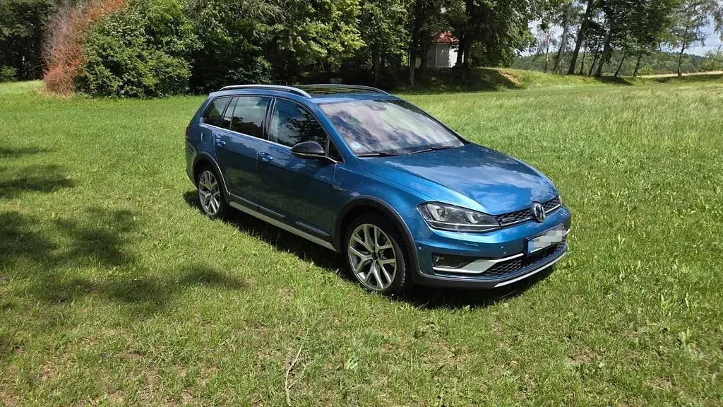 Gebraucht VW Golf Alltrack 184 PS (135 kW) 2016 Blau Kombi