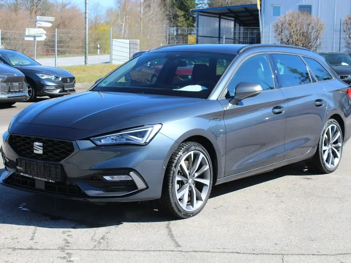 Używany Seat Leon FR 204 KM (150 kW) 2021 Kombi