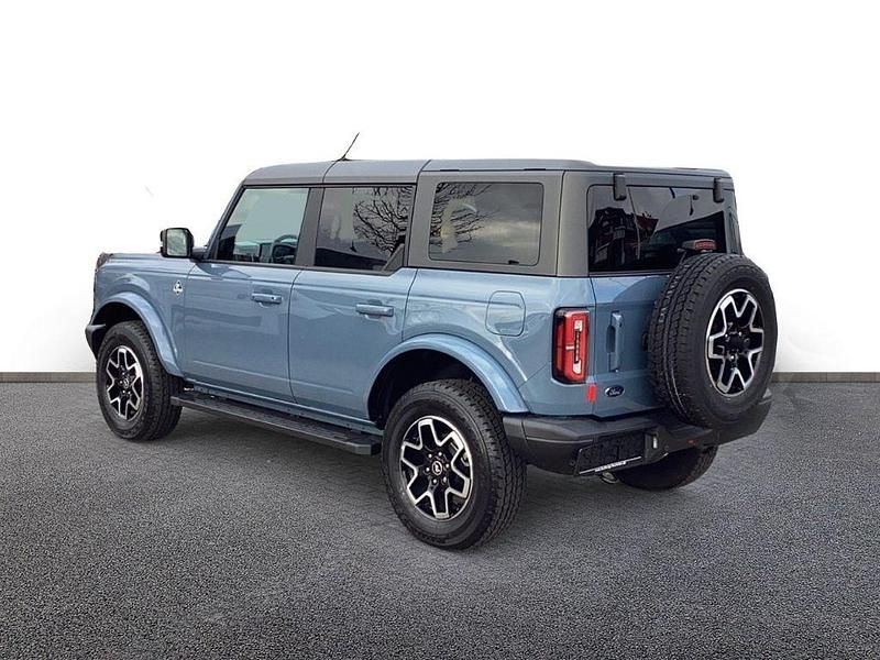 Neu Ford Bronco Outer Banks 334 PS (245 kW) 2025 Azure gray/aura blue SUV