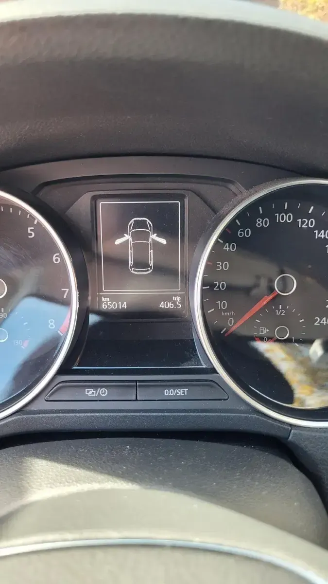 Gebraucht VW Polo Allstar 75 PS (55 kW) 2017 Grau Kleinwagen