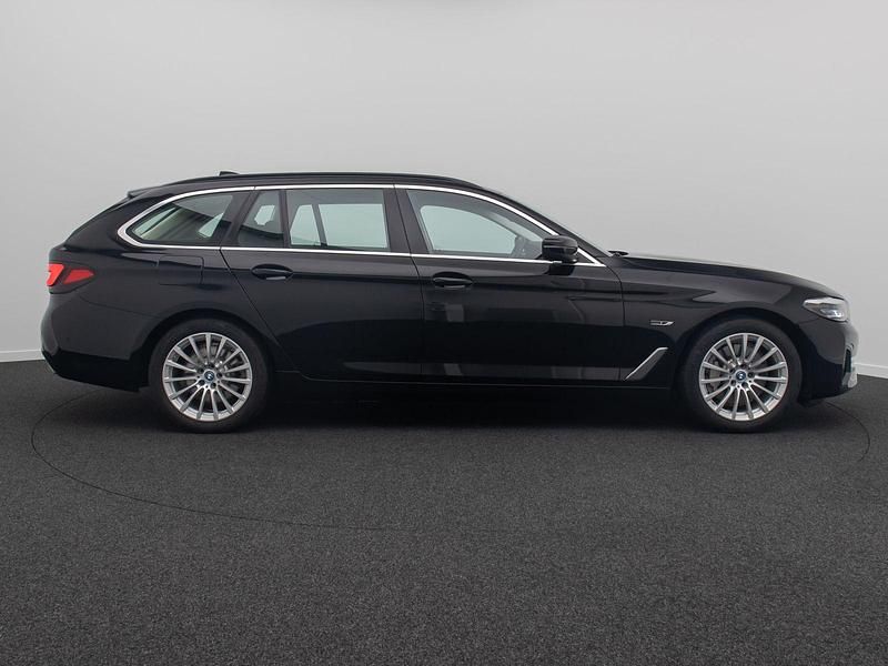 Gebraucht BMW 530 M Sport 292 PS (214 kW) 2021 Schwarz ii668schwarz, schwarz Limousine