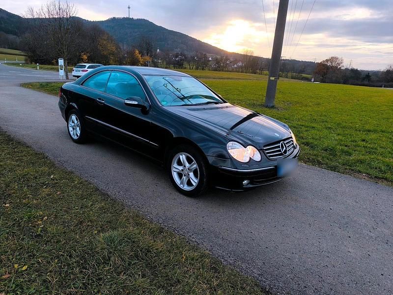 Gebraucht Mercedes CLK240 172 PS (126 kW) 2002 Blau Coupé