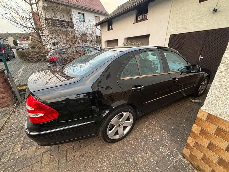 Gebraucht Mercedes E280 Avantgarde 177 PS (130 kW) 2004 Limousine