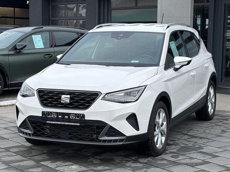 Gebraucht Seat Arona FR 110 PS (80 kW) 2023 Weiß SUV