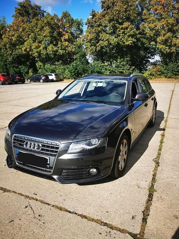 Grau Gebraucht 2009 Audi A4 Allroad Kombi | 8.000 € (Guter Preis) - Bild 1/4