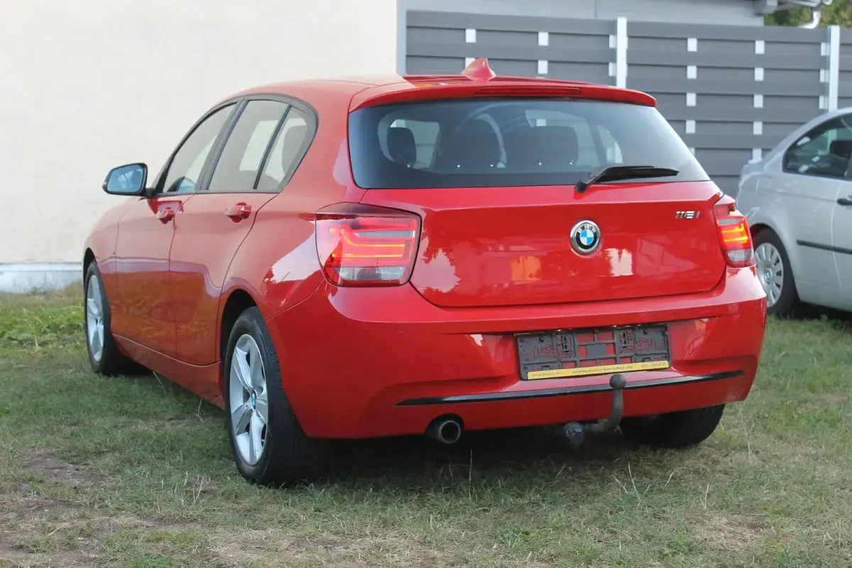 Gebraucht BMW 116 Sport Line 136 PS (100 kW) 2013 Rot Kleinwagen