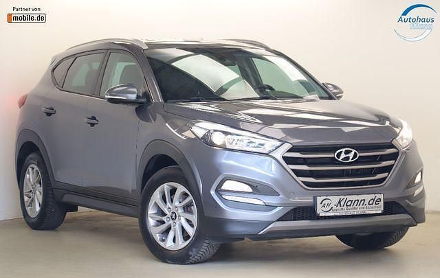 Grau Gebraucht 2016 Hyundai Tucson Intro Edition SUV | 9.999 € (Superpreis) - Bild 1/4