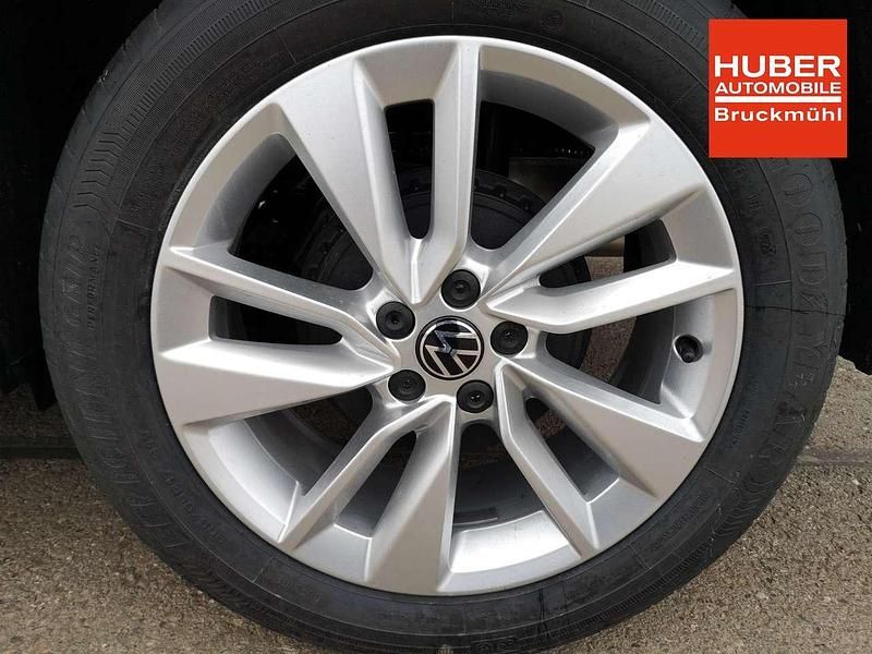 Neu VW Taigo Life 95 PS (69 kW) 2025 Deep black perleffekt SUV