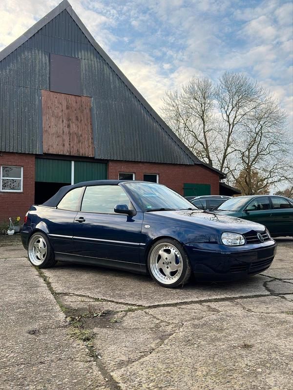 Gebraucht VW Golf Cabriolet 116 PS (85 kW) 2001 Blau Cabrio