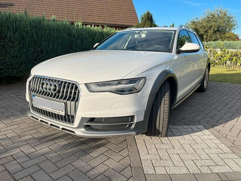 Weiß Gebraucht 2017 Audi A6 Allroad Ambiente Kombi | 23.800 € (Guter Preis) - Bild 1/4