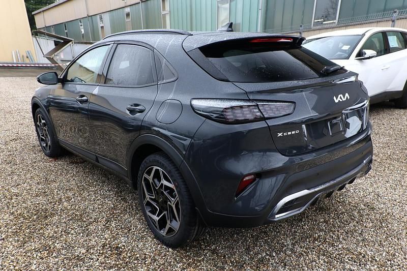 Neu Kia XCeed GT-Line 179 PS (131 kW) 2025 Lunarsilber metallic SUV