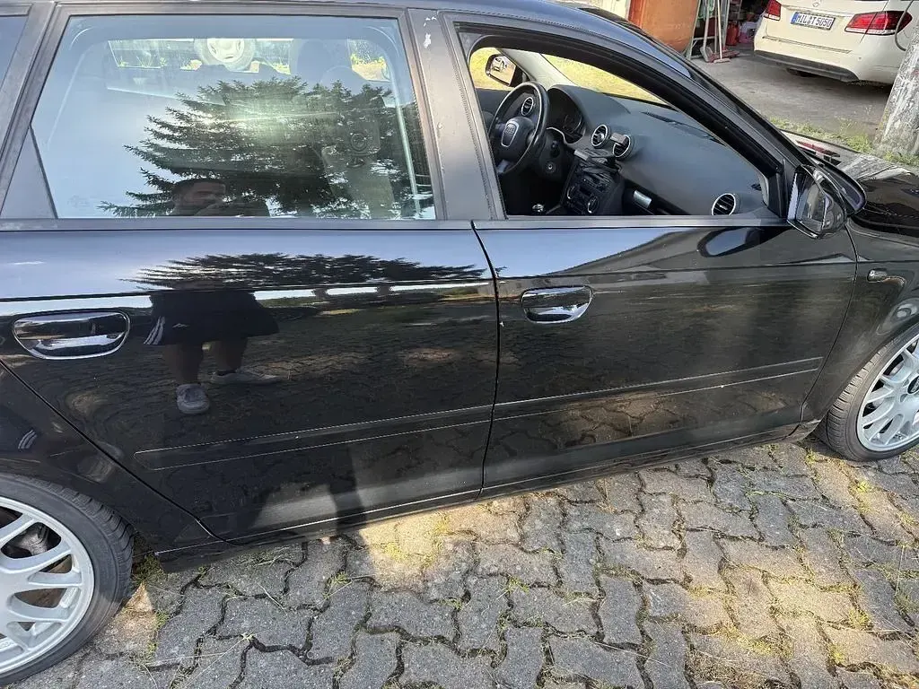 Gebraucht Audi A3 Ambiente 140 PS (102 kW) 2005 Schwarz Kleinwagen