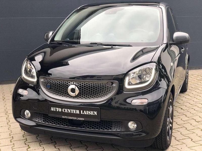 Schwarz Gebraucht 2018 Smart ForFour Electric Drive Limousine | 8.999 € (Guter Preis) - Bild 1/3
