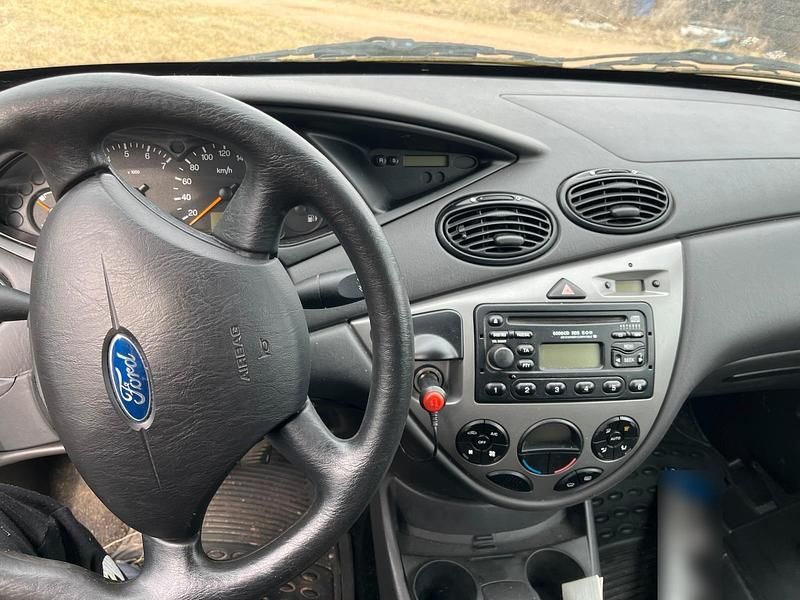Second-hand Ford Focus 85 CP (62 kW) 2004 Gri Berlinǎ