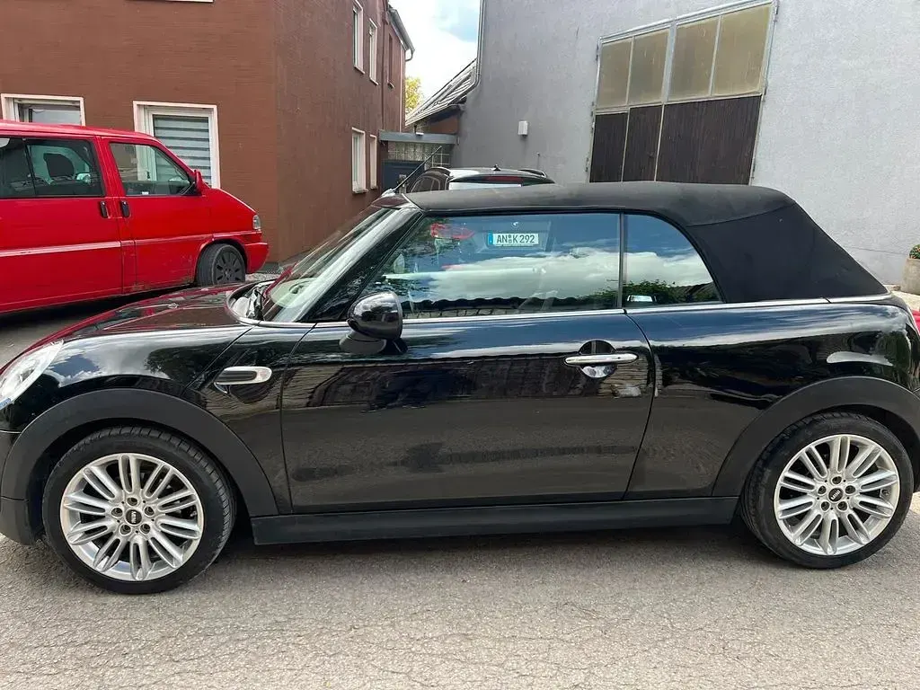 Gebraucht Mini Cooper 136 PS (100 kW) 2017 Schwarz Kleinwagen