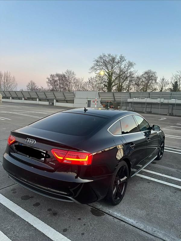 Schwarz Gebraucht 2016 Audi A5 Limousine | 15.450 € (Guter Preis) - Bild 1/4