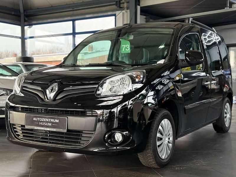 Usado Renault Kangoo Luxe 109 HP (80 kW) 2015 Preto Monovolume