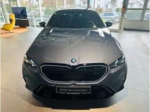 Neu BMW M5 727 PS (534 kW) 2026 Grau (bmw individual storm bay metallic) Limousine