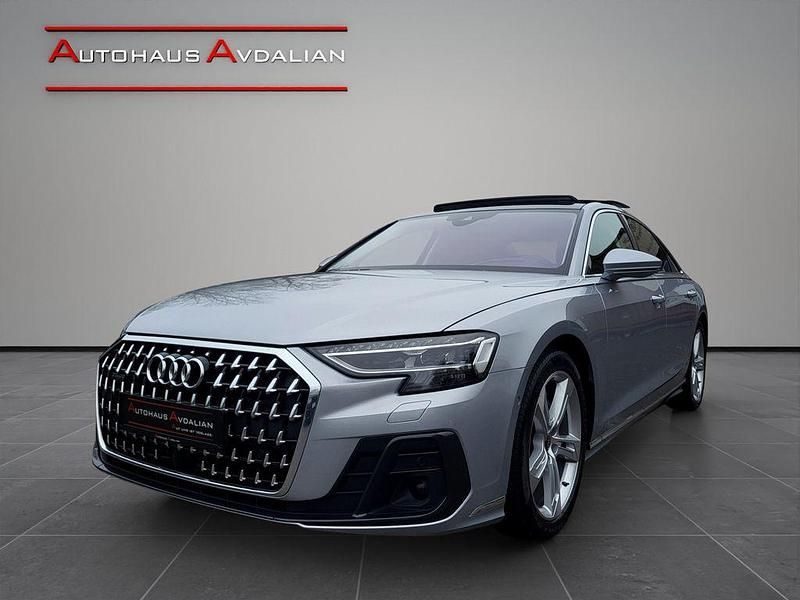Silber Gebraucht 2022 Audi A8 Ambiente Limousine | 56.660 € (Teuer) - Bild 1/4