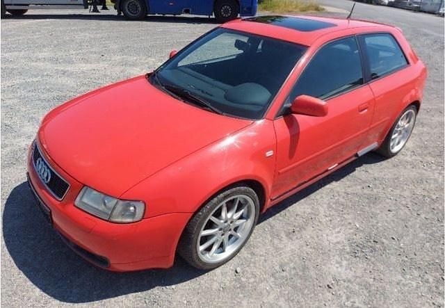 Gebraucht Audi S3 209 PS (153 kW) 1999 Rot Kleinwagen