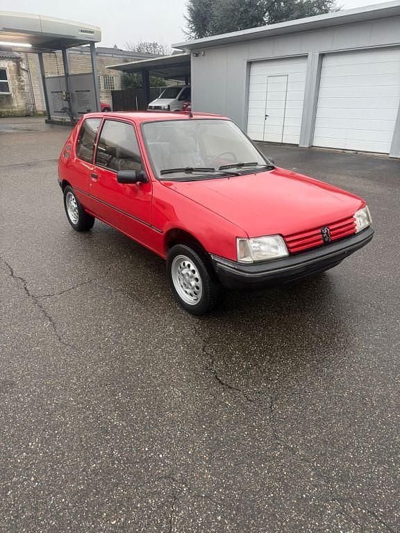 Gebraucht Peugeot 205 60 PS (44 kW) 1992 Rot Kleinwagen