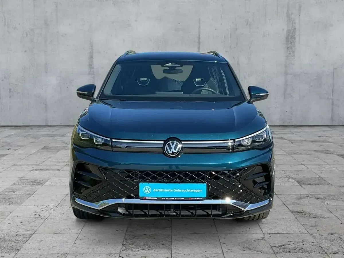 Gebraucht VW Tiguan R-line 265 PS (194 kW) 2025 Blau SUV