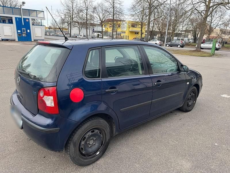 Gebraucht VW Polo 72 PS (52 kW) 2003 Blau Kleinwagen