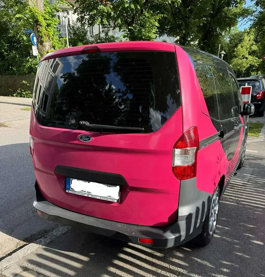 Gebraucht Ford Transit Trend 101 PS (74 kW) 2019 Schwarz Kombi